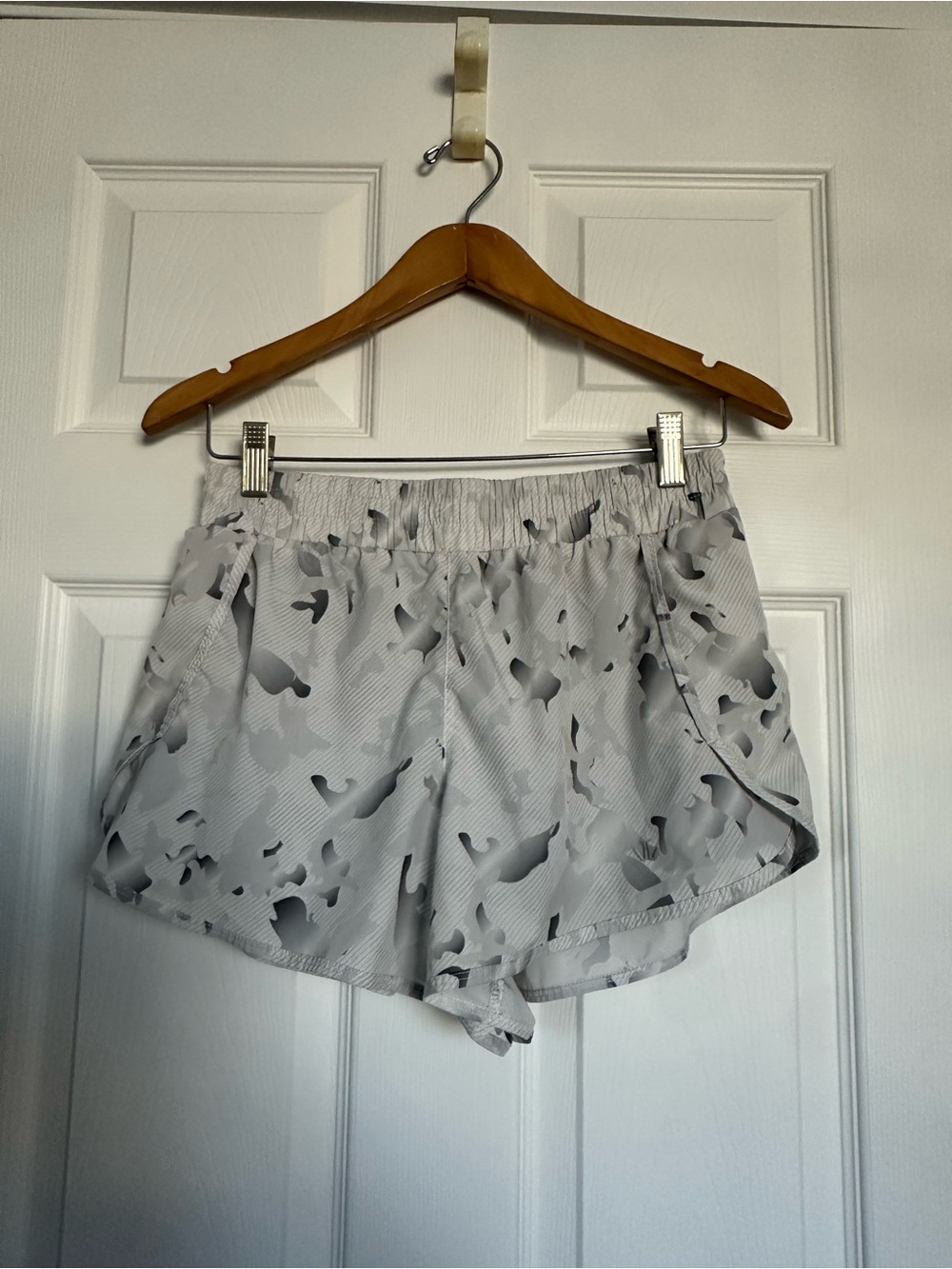 Women’s Light Gray Printed Athletic Running Shorts